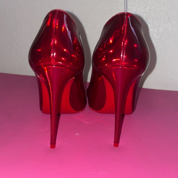 Loui Vuitton pumps - Picture 3 of 5